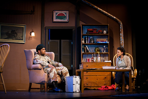theforeigner_springplay_us_mkras_0004