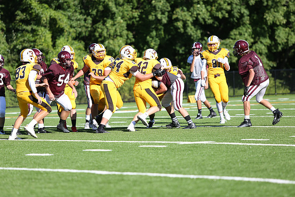 football_jv_2015-09-15_jfess_0799