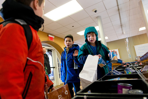souperbowl_fooddrive_ls_mkras_0042
