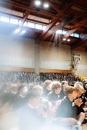 firstday24_assembly_jk_5168