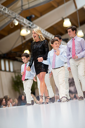 fashionshow19_runway_mk_0304