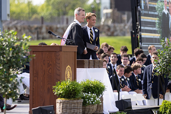 graduation22_diplomas_gh_0633