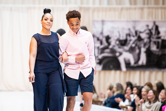 fashionshow19_runway_wkl_0827