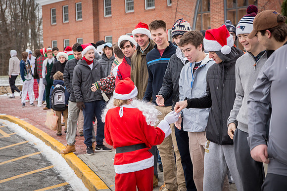 holiday_handshake17_jfess_4547