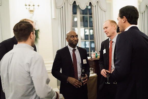 alumni_holidayparty19_jk_2755