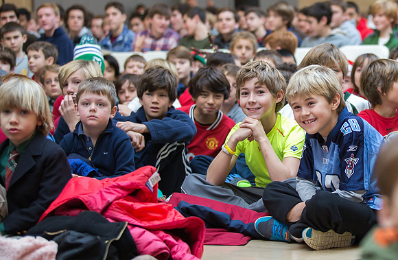 holidayassembly_all_jfess_3115
