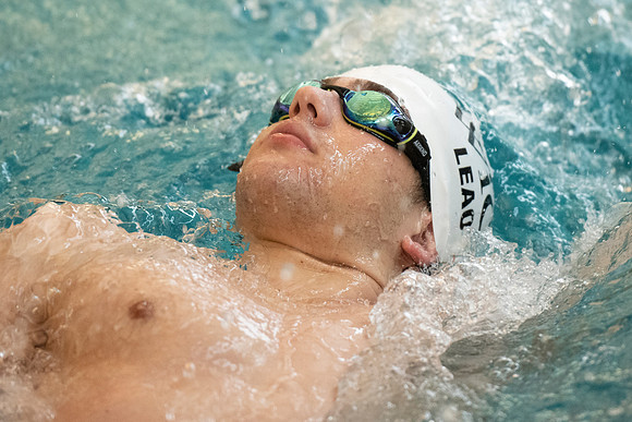 swimming_2021-01-06_dburns_0663