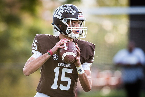 hc17_football_wkl_3690
