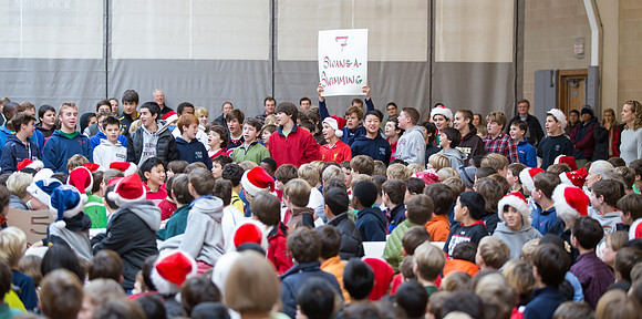 holidayassembly_all_jfess_3295