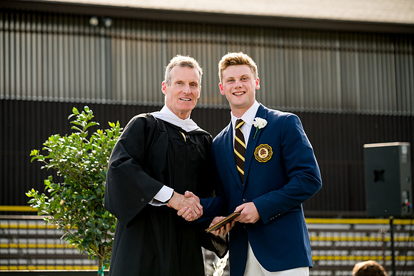 graduation22_diplomas_ah_0292