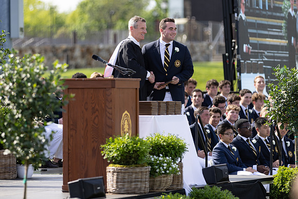 graduation22_diplomas_gh_0520