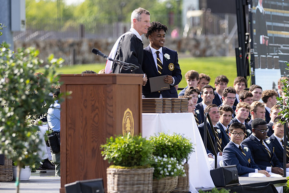 graduation22_diplomas_gh_0550