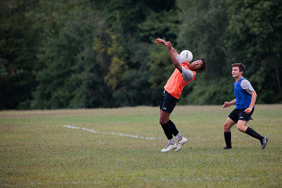 randolphvt2223_tripsoccerpre_scrimmage_bdf2_9438