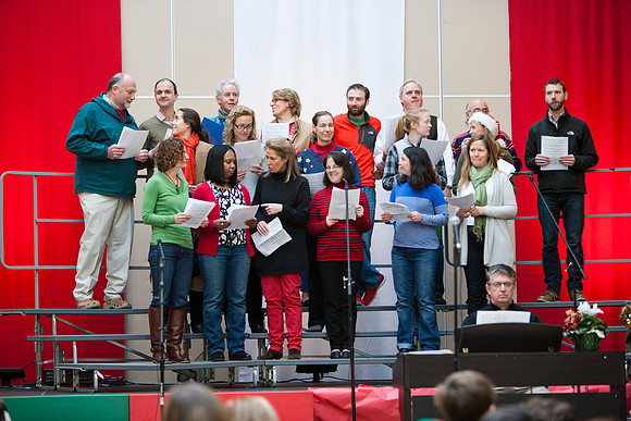 holidayassembly_all_mkras_9736