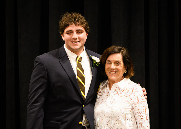 graduation25_diploma_wkl1_4542