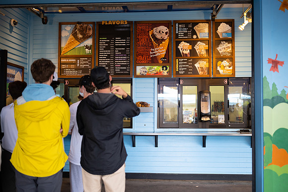 randolphvt2122_trip01_benjerrys_bdf_7506