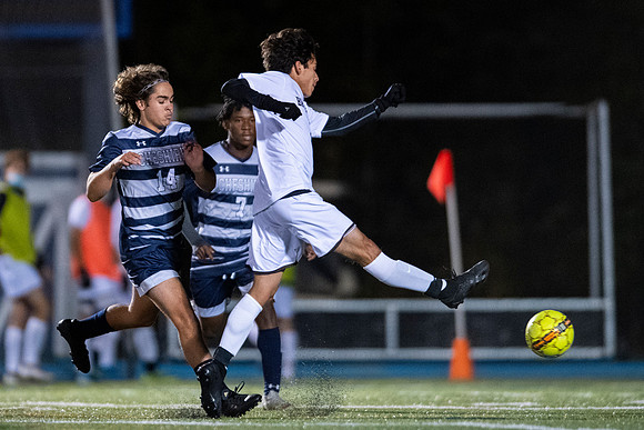 soccer_2020-10-14_dburns_2596