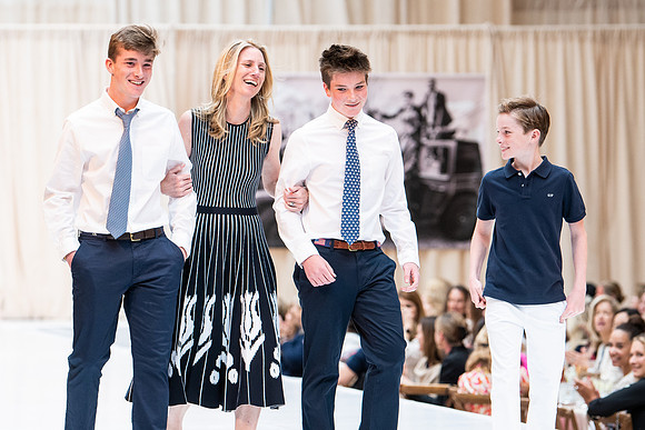 fashionshow19_runway_wkl_0729