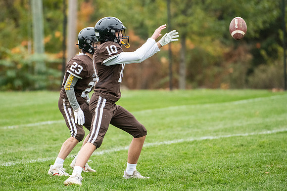football_9s_2021-11-02_dburns_1770
