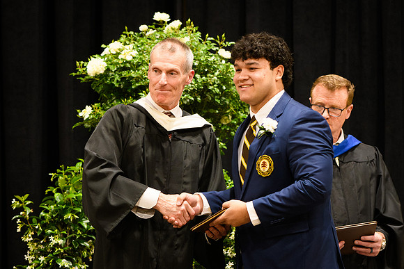 graduation25_diploma_wkl1_5291