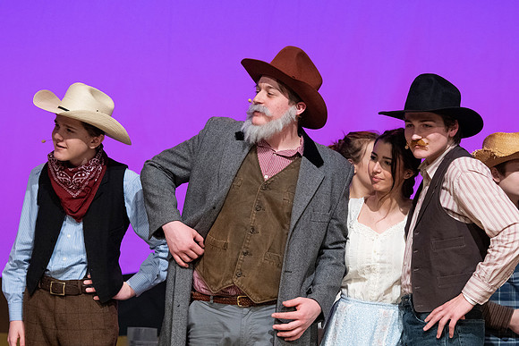 oklahoma_wintermusical_us_dburns_1420