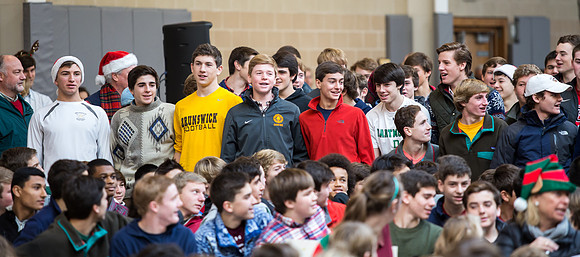 holidayassembly_all_jfess_3342