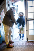 holiday19_handhake_jfess_0316