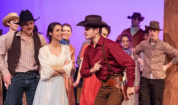 oklahoma_wintermusical_us_dburns_0810