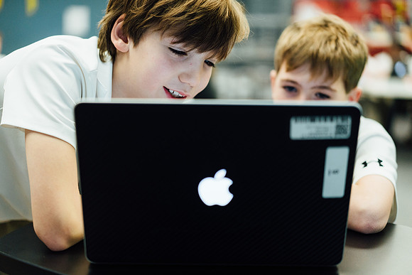 hourofcode_ls_jk_9220
