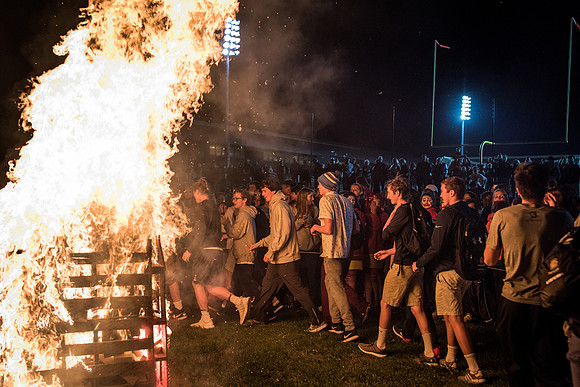 hc17_bonfireworks_wkl_2186