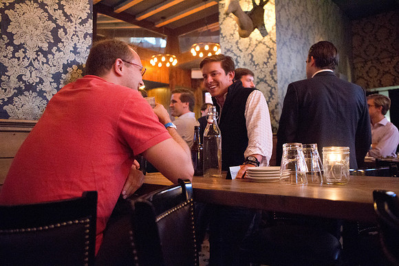alumni_happyhour_nyc17_mkras_0030