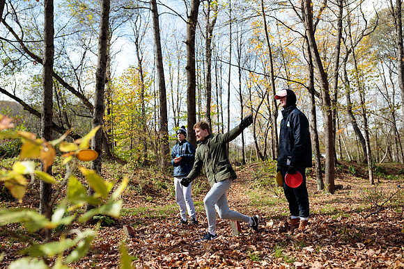 randolphvt1819_trip03_discgolf_bdf_1037