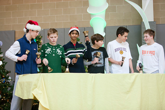 holidayassembly_all_mkras_9589