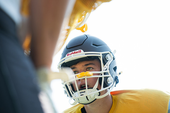 football_scrimmge_2024-09-04_jk_9066