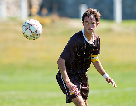 homecoming14_soccer_db_0214