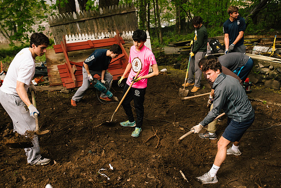 commserv17_habitat_ah_0196