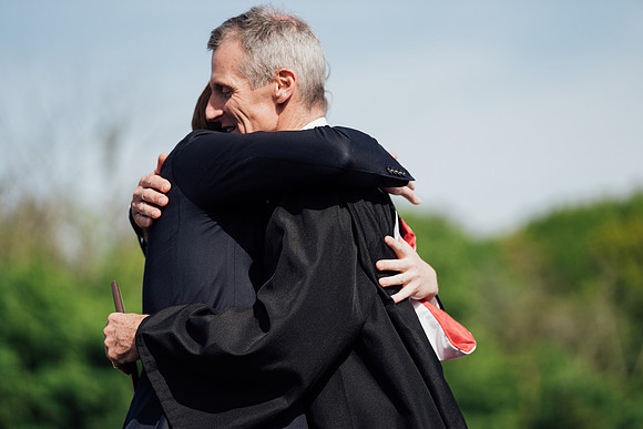 graduation22_diplomas_jk_7564