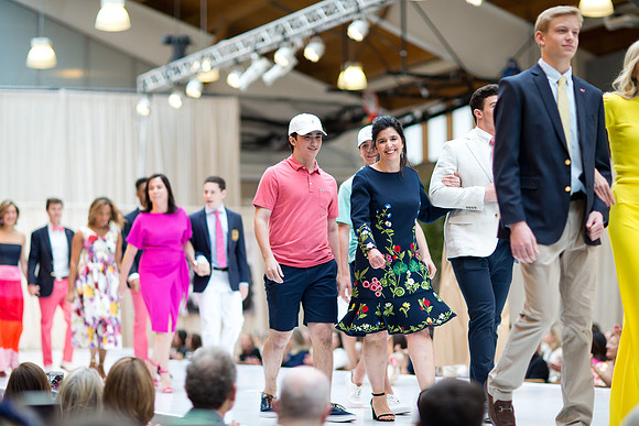 fashionshow19_runway_mk_0419