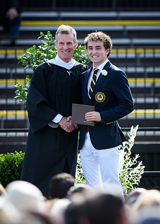 graduation22_diplomas_wkl_0891