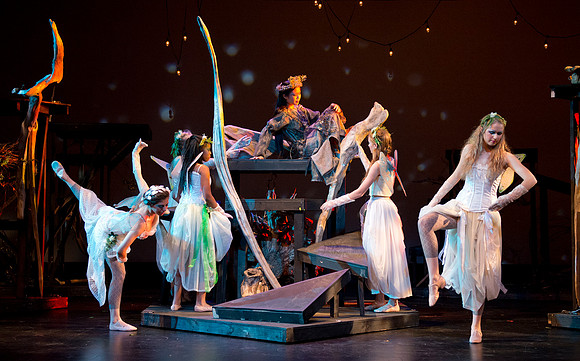 usfallplay_midsummersnight_dburns_1355