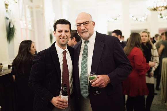 alumni_holidayparty19_jk_2946