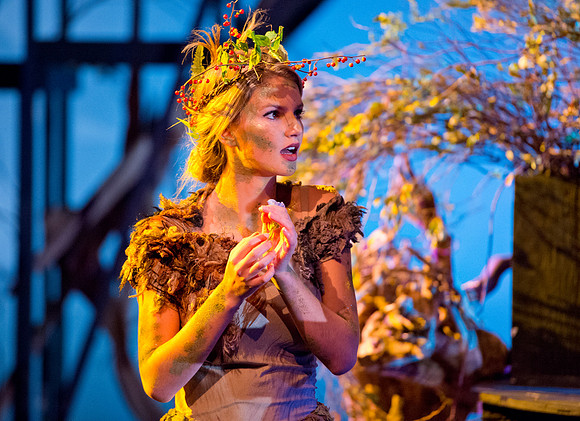 usfallplay_midsummersnight_dburns_3196