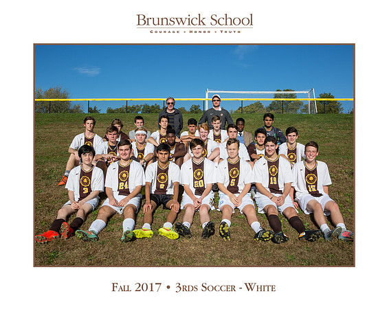 team_fall1718_soccer_3rdswhite