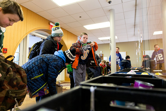souperbowl_fooddrive_ls_mkras_0053