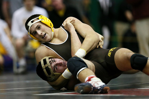 wrestling_newengland_dstroh_1404a