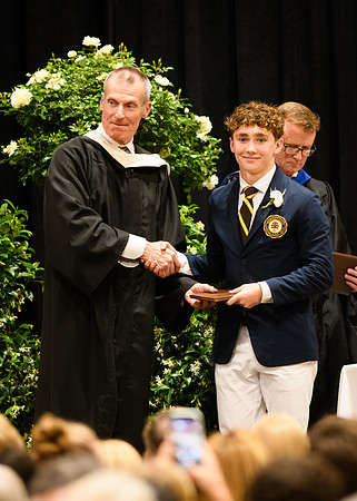 graduation25_diploma_wkl1_5212