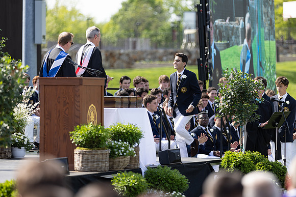 graduation22_diplomas_gh_0481