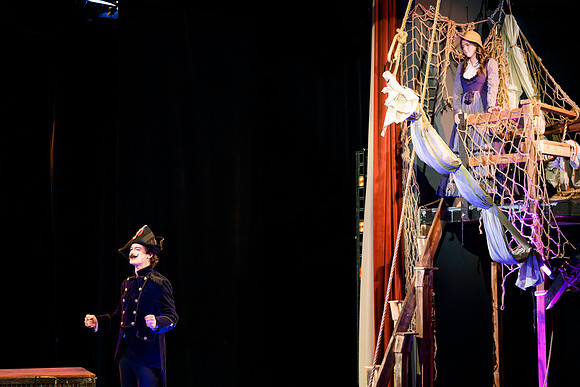 hmspinafore_springmusical25_sat2_us_ah_0124
