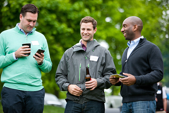 alumni_tentparty16_mkras_0213