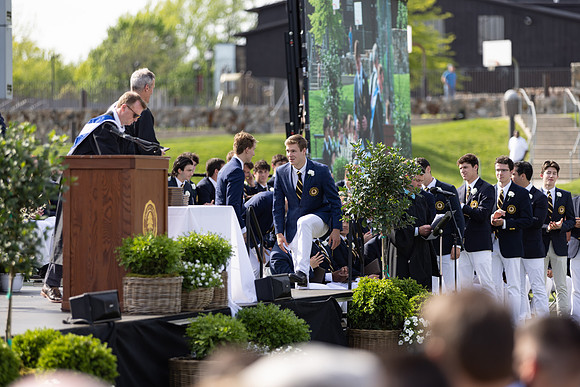 graduation22_diplomas_gh_0705